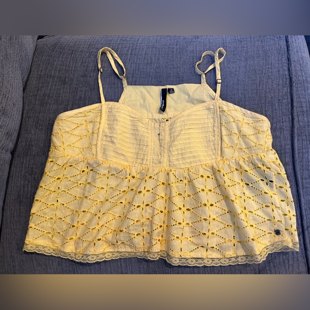 O'Neill Yellow Eyelet Lace Crop Tank Top 100% cotton, adjustable straps Size Med